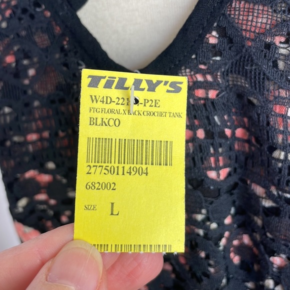 NWT Band of Gypsies Floral Cross Back Crochet Flowy Tank - Size Large (Girls) - Picture 12 of 12